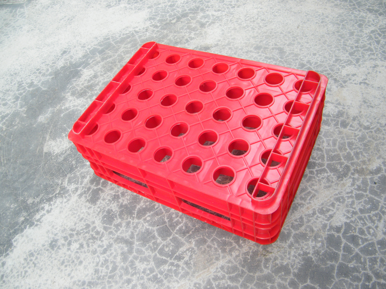 塑料牛奶箱方格箱饮料箱.塑料工具箱