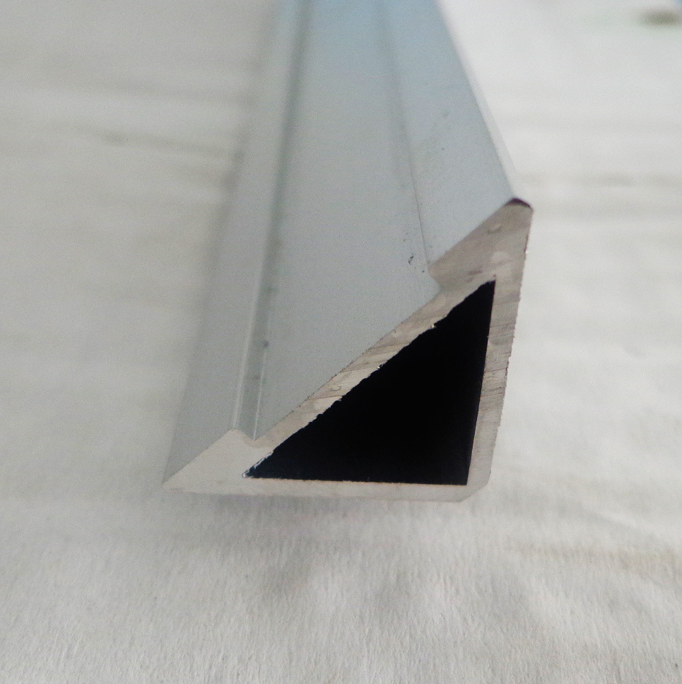 厂家大量现货供应v型槽 三角v型槽