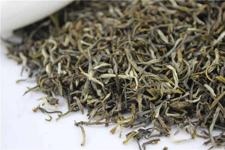 茶叶2014春茶小白毫高山云雾茶可加工茉莉花茶