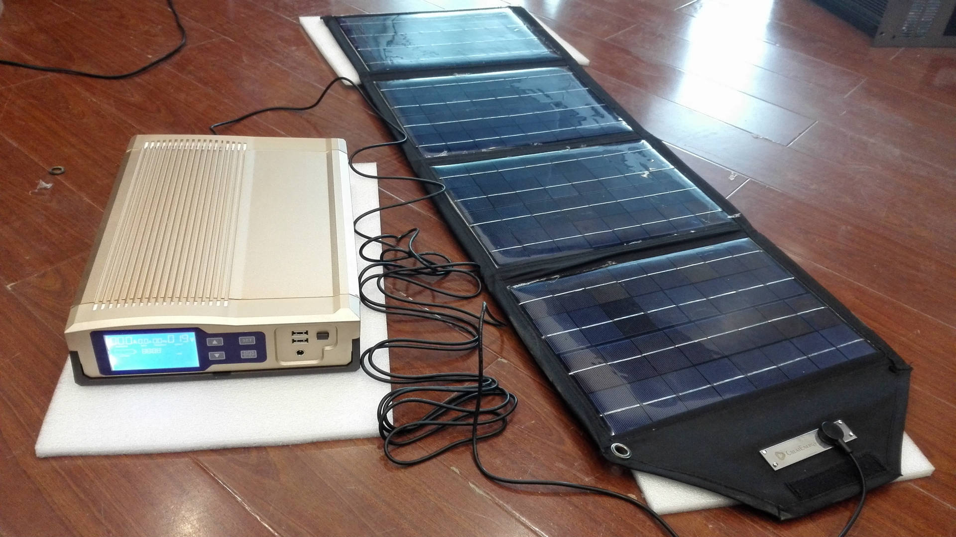手提式太阳能发电系统 便携式太阳能发电系统