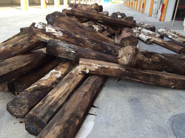 印尼黑酸枝木阔叶黄檀 名贵红木家具用材