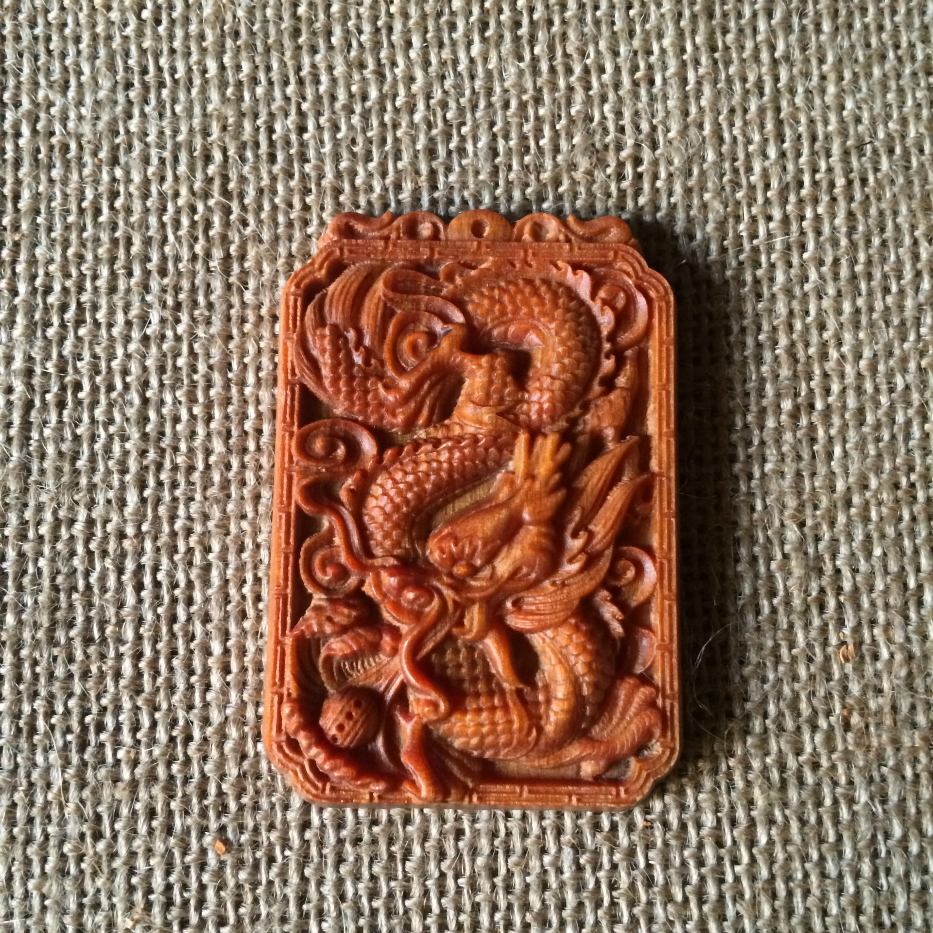 厂家批发 血龙木雕刻中国龙 汽车挂饰 家居挂饰 木质工艺收藏品