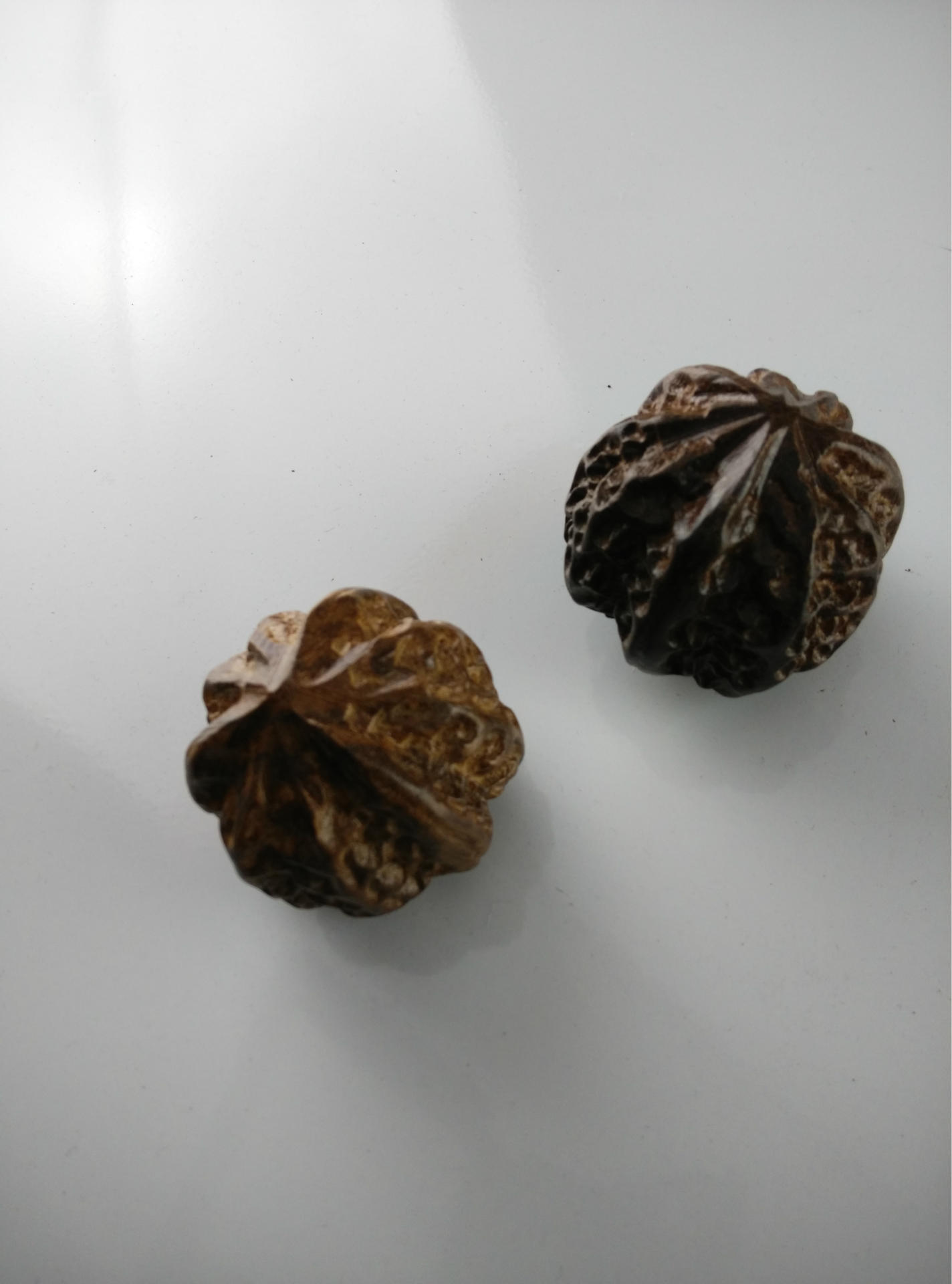 跑江湖地摊手把件批发木雕工艺品把玩件批发手把件沙尘木把玩件