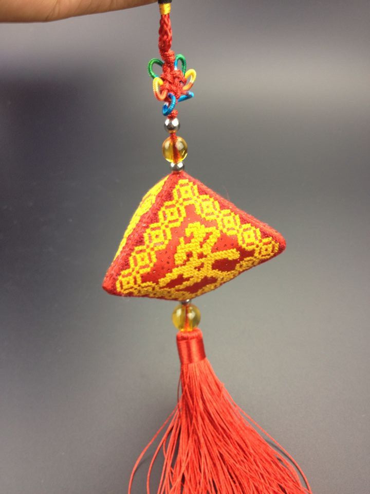 中国风平安扣汽车挂件 刺绣平安袋汽车饰品 车内装饰品批发