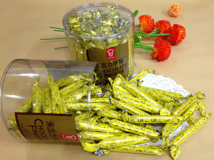 香港进口零食 嘉顿朱古力手指饼干香蕉味 桶装240gx12