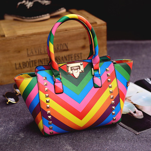 新款 彩虹包 好质量单肩斜跨女包 韩版风范