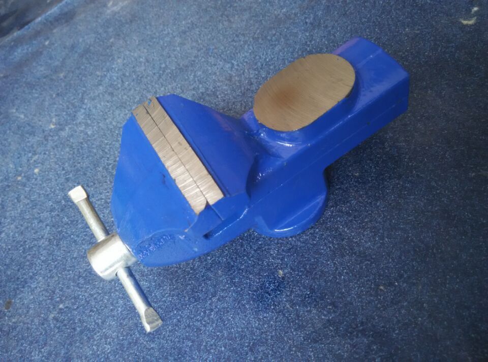 小台钳桌虎钳小型台虎钳微型50/60mm台钳360度旋转迷你平口钳