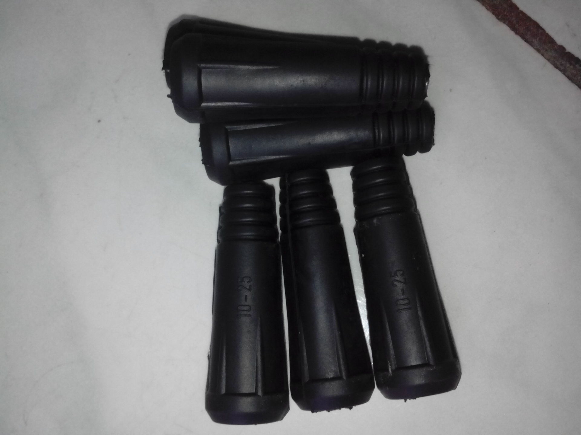 产品中心 绝缘套管 > 焊机胶套 &nbsp;