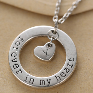 疯狂热卖 新品上市 情侣时节 古银爱心守护情侣y字项链