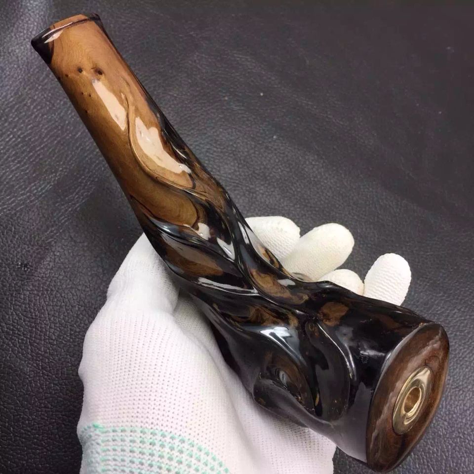 南澳上百年老烟嘴名师打造原色随形自然雕刻血柳烟嘴批发一件代发