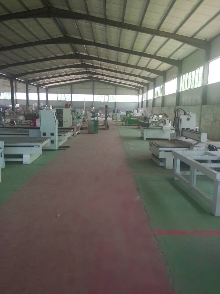 红木木门实木移门雕刻机1325木工雕刻机 电脑数控雕刻机 促