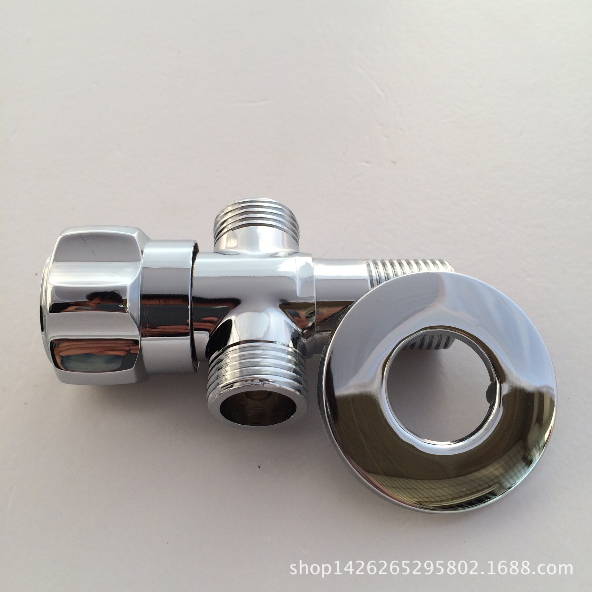 厂家直销 全铜双出水三角阀 马桶面盆厨房热水器等通用冷热三角阀