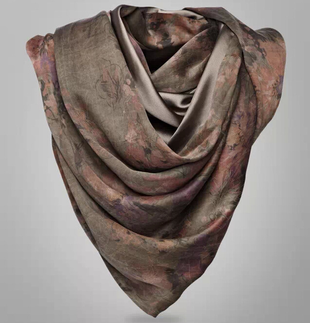 是岭南地区的一种古老的手工织造和染整制作的植物染色面料,已有一百