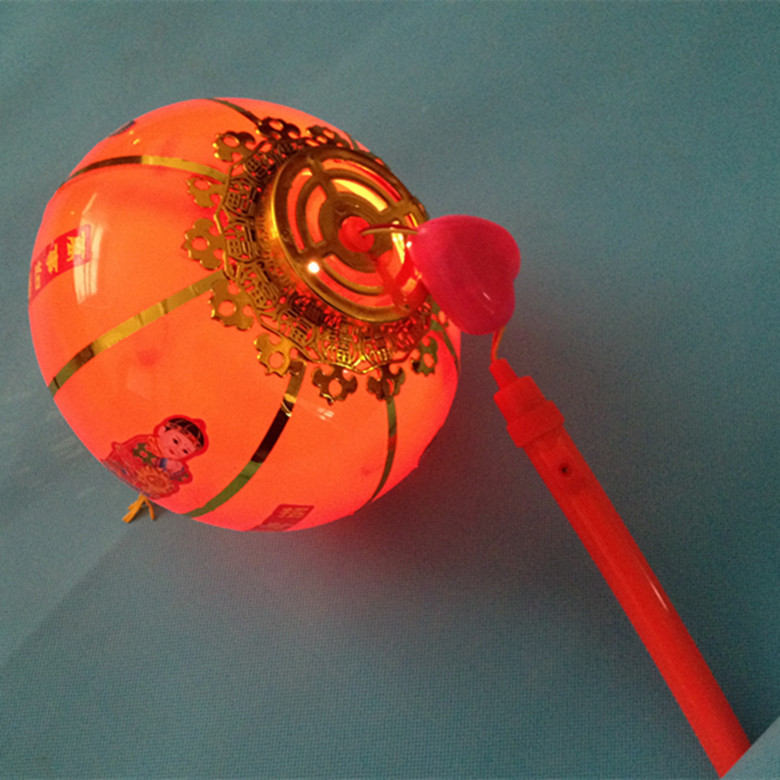 批发春节装饰发光音乐手提小灯笼 地摊货源热卖喜庆闪光儿童玩具