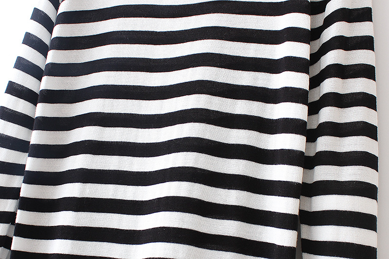 2015春季新款 韩版女装 细横条纹直筒套头长袖针织连衣裙 akq10h