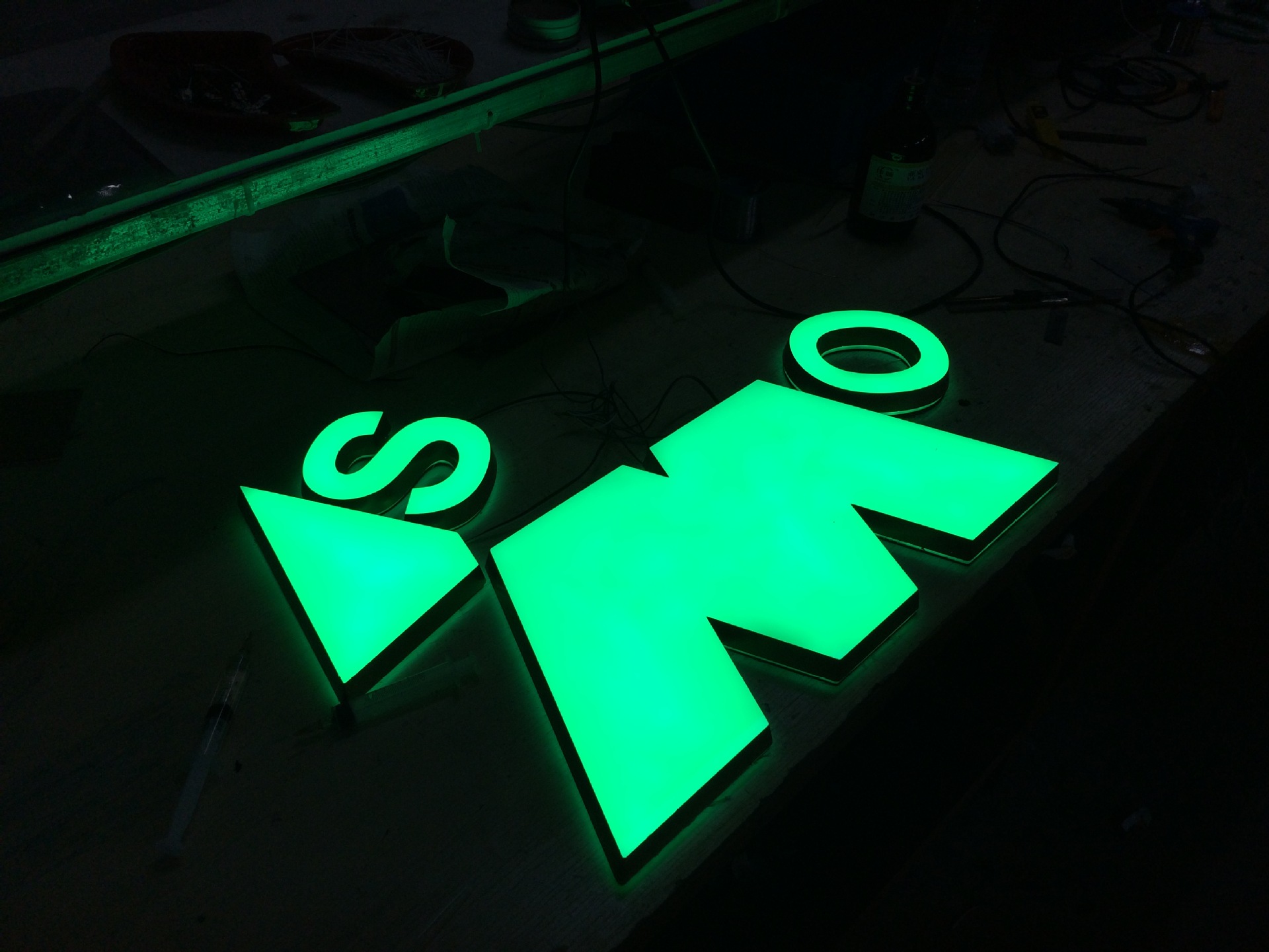 高端led亚克力迷你发光字定制双面发光uv直效果/斜边发光字树脂字