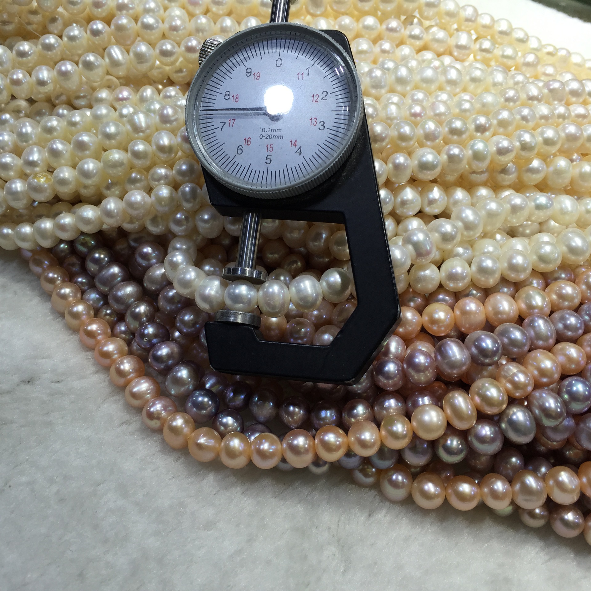 7-8mm冲头天然淡水珍珠项链 有 瑕疵实体店批发 三色可选 优惠