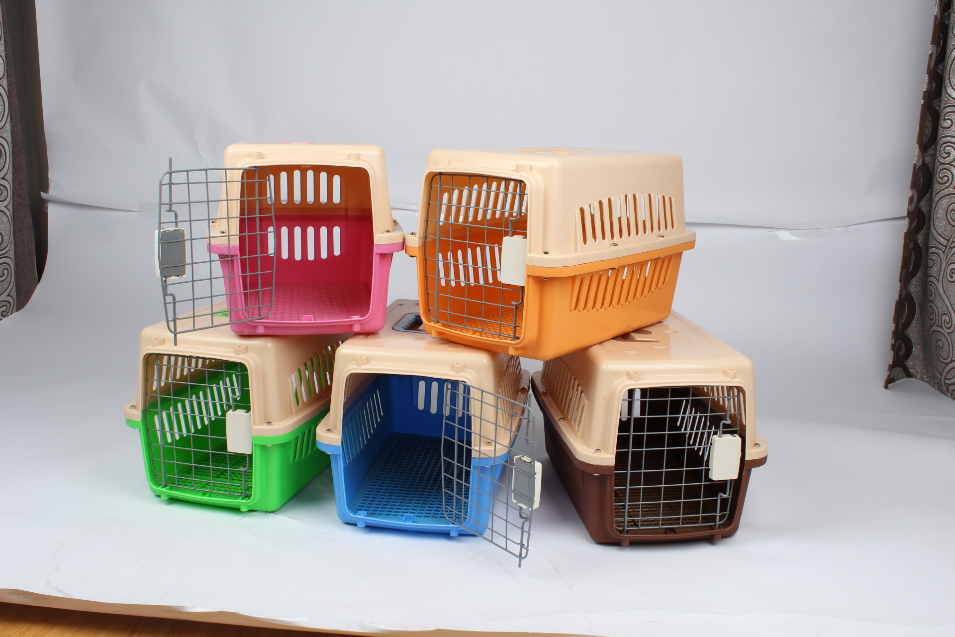 五个尺寸多色可选宠物旅行箱宠物航空箱航空笼塑料航空笼