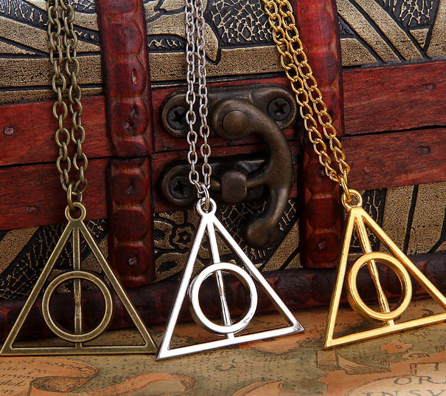 哈利波特项链 卢娜死亡圣器项链 三角吊坠毛衣链 三色现货