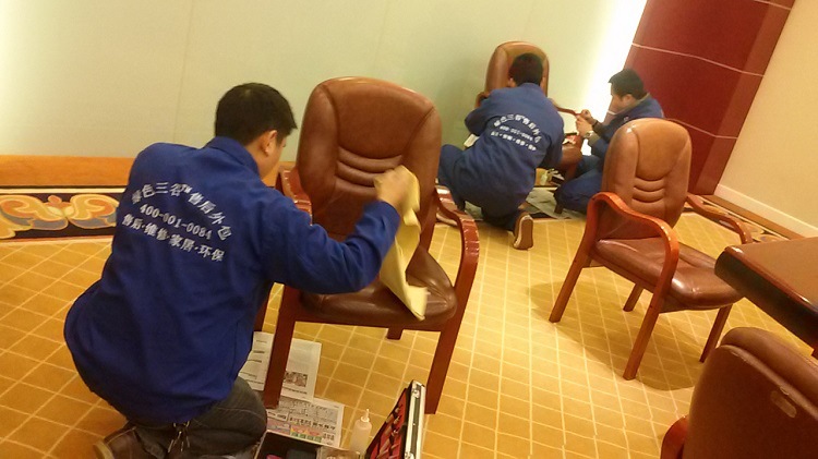 家具修漆技术培训 家具美容技术培训 两种技术手法效率更高