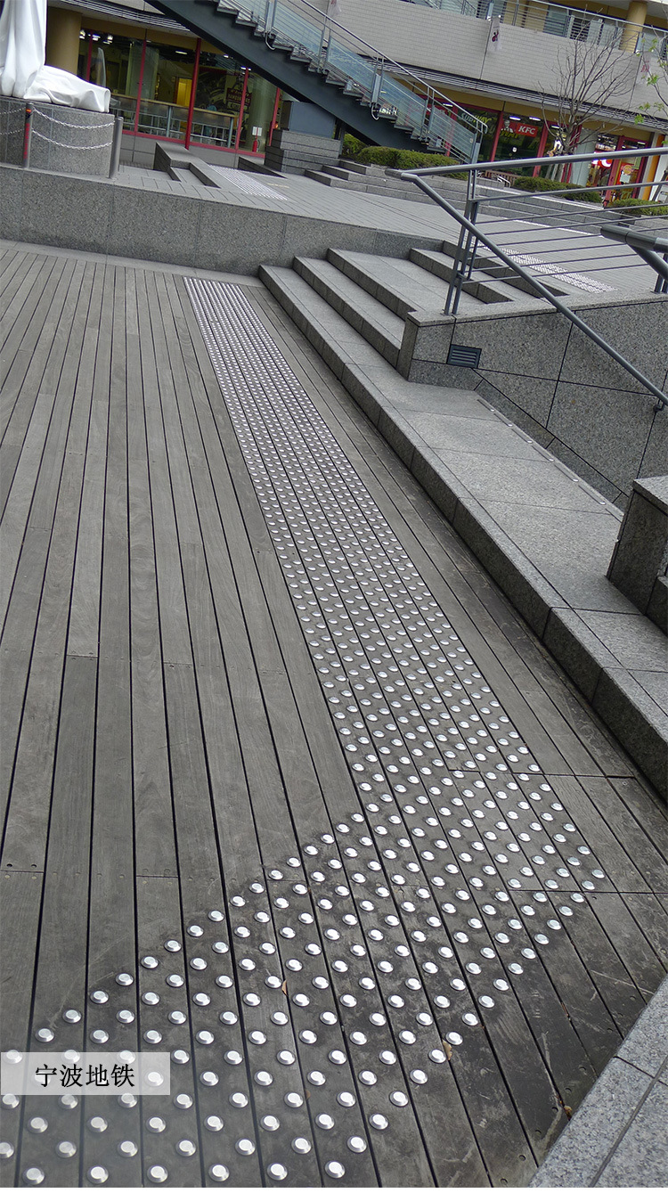 冲压条纹盲道条 规格35x280x5mm 不锈钢盲道条盲道钉