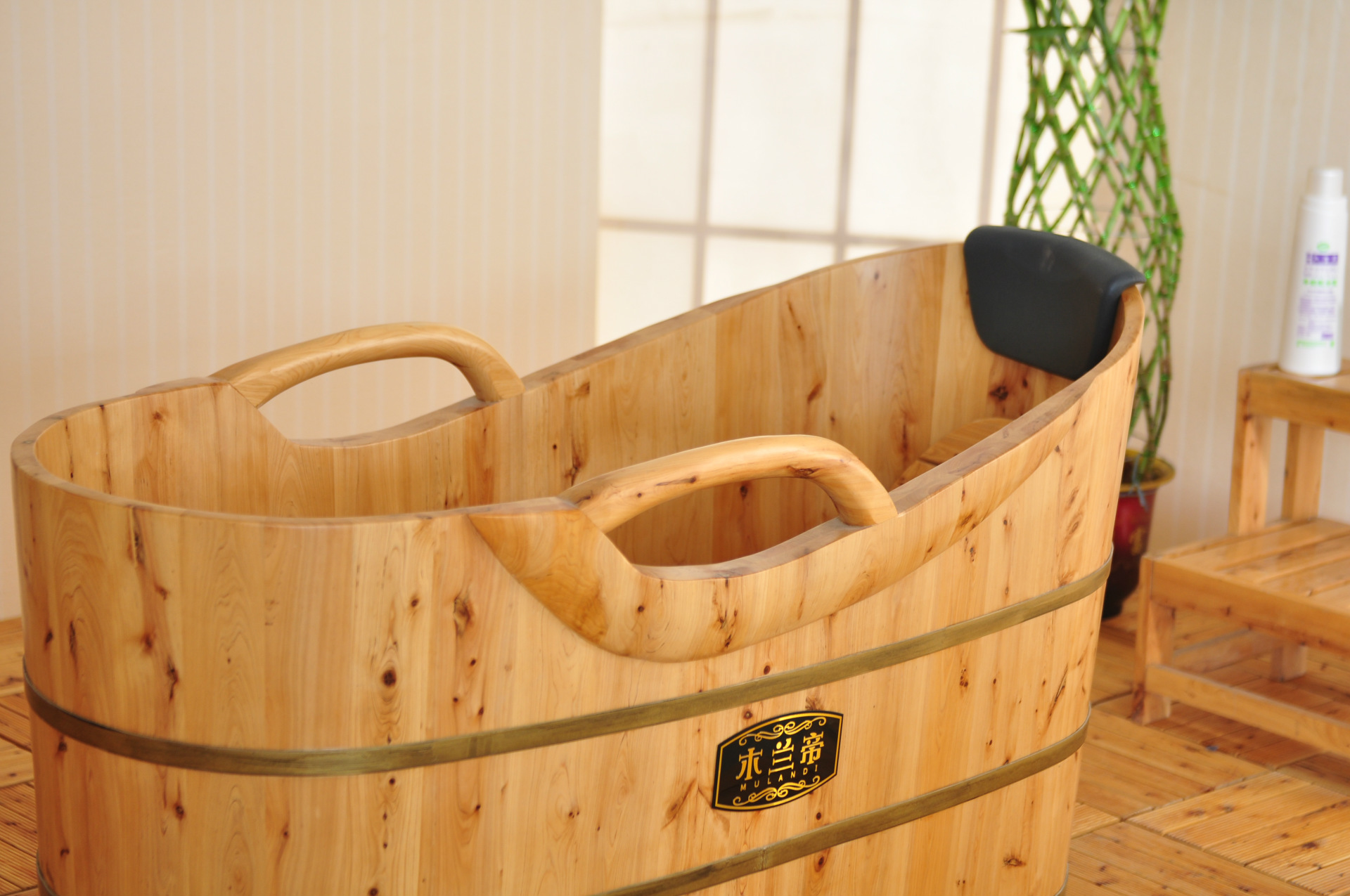 厂家直销特价香柏木沐浴桶木桶泡澡洗澡浴盆洗浴桶成人木质浴缸