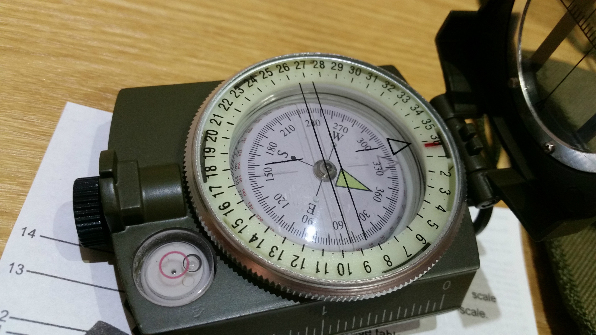 批发户外97式指北针迷彩色/野营指北针户外登山指北针 出游必备品