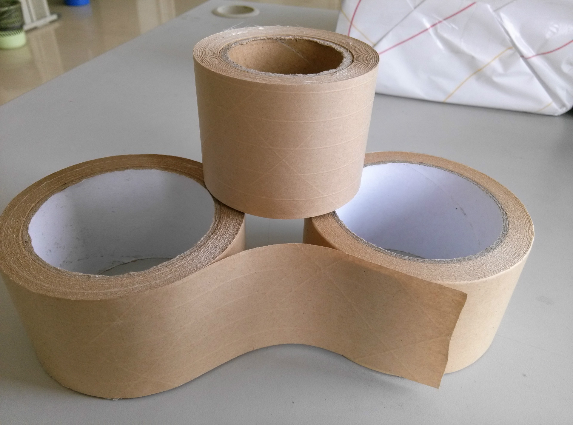 jl3佳隆厂家专业生产免水牛皮纸胶带40-50g封箱捆扎环保可回收