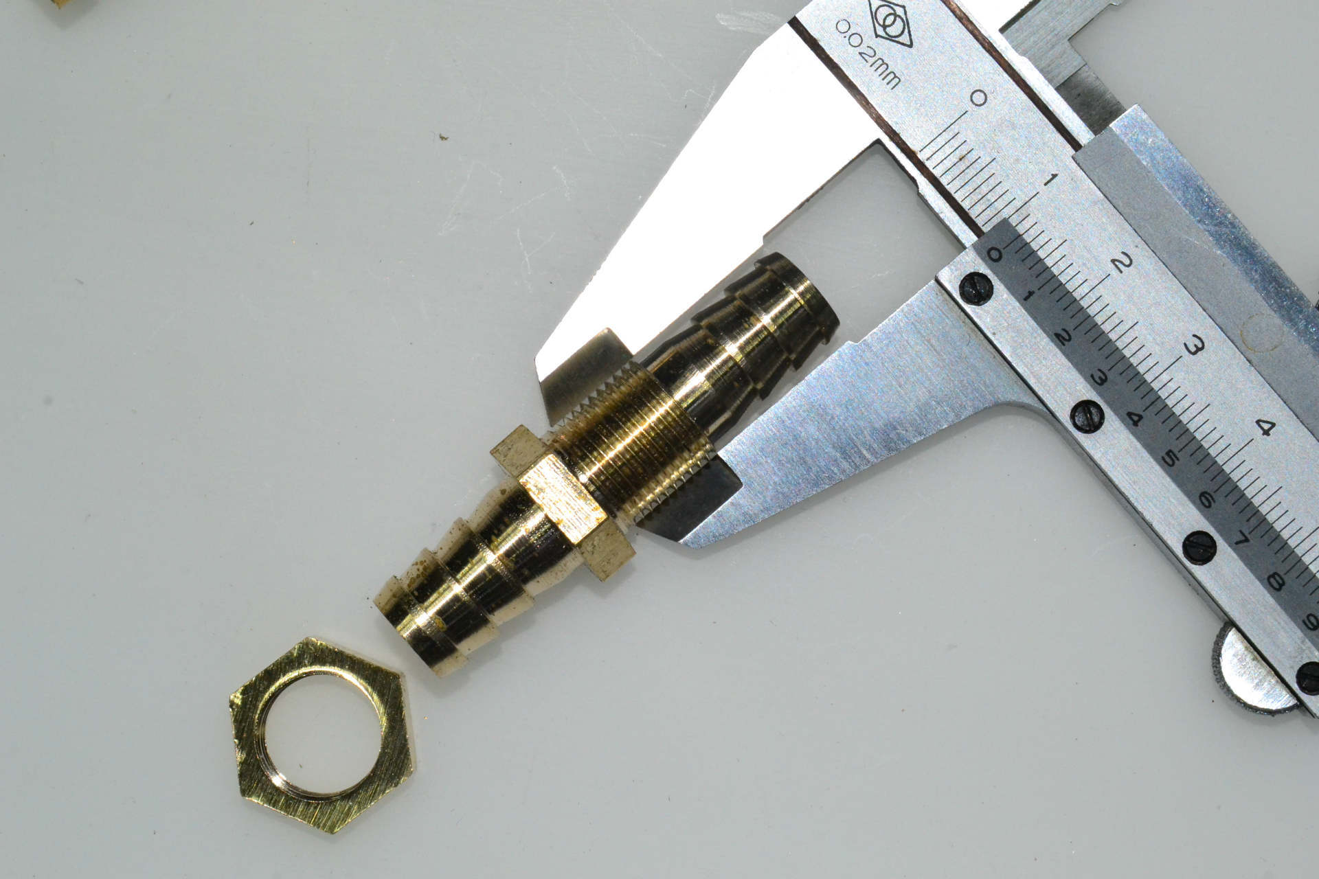 【穿板宝塔接头 串板宝塔接头设备宝塔接头气体液体用黄铜接头】河北