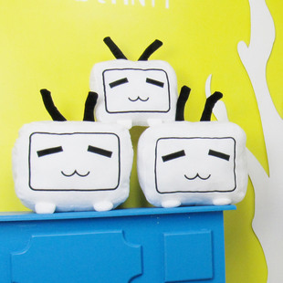 哔哩哔哩卡通电视机公仔抱枕玩偶 bilibili毛绒玩具暖手捂靠垫