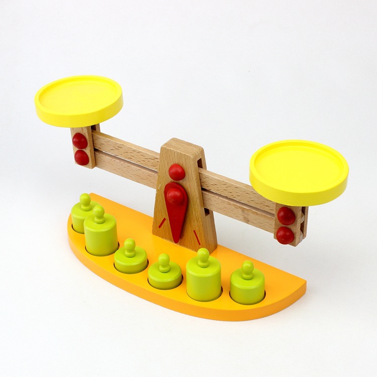 蒙氏教具木制天平玩具 宝宝平衡游戏天枰木质益智儿童玩具1