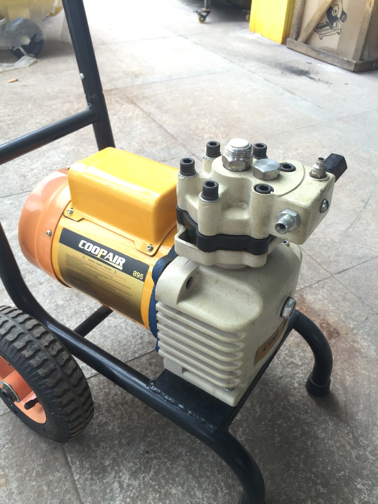 乳胶漆喷涂机 油漆喷涂机 厂家直销