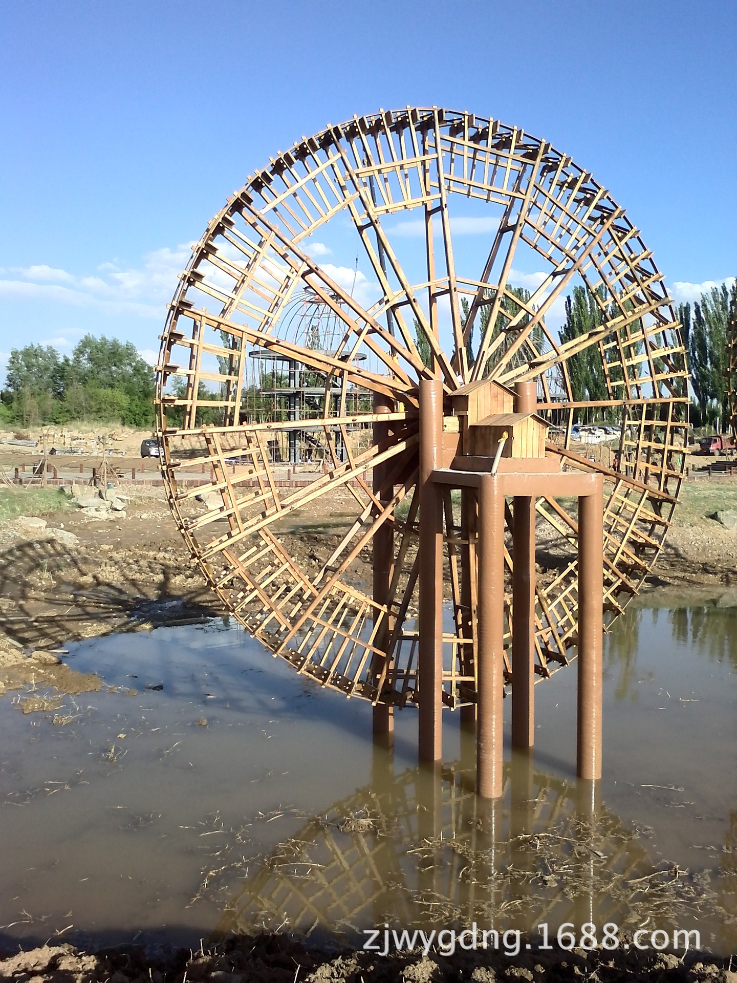 户外用品大型景观黄河水车龙骨水车木亭风车图片_10