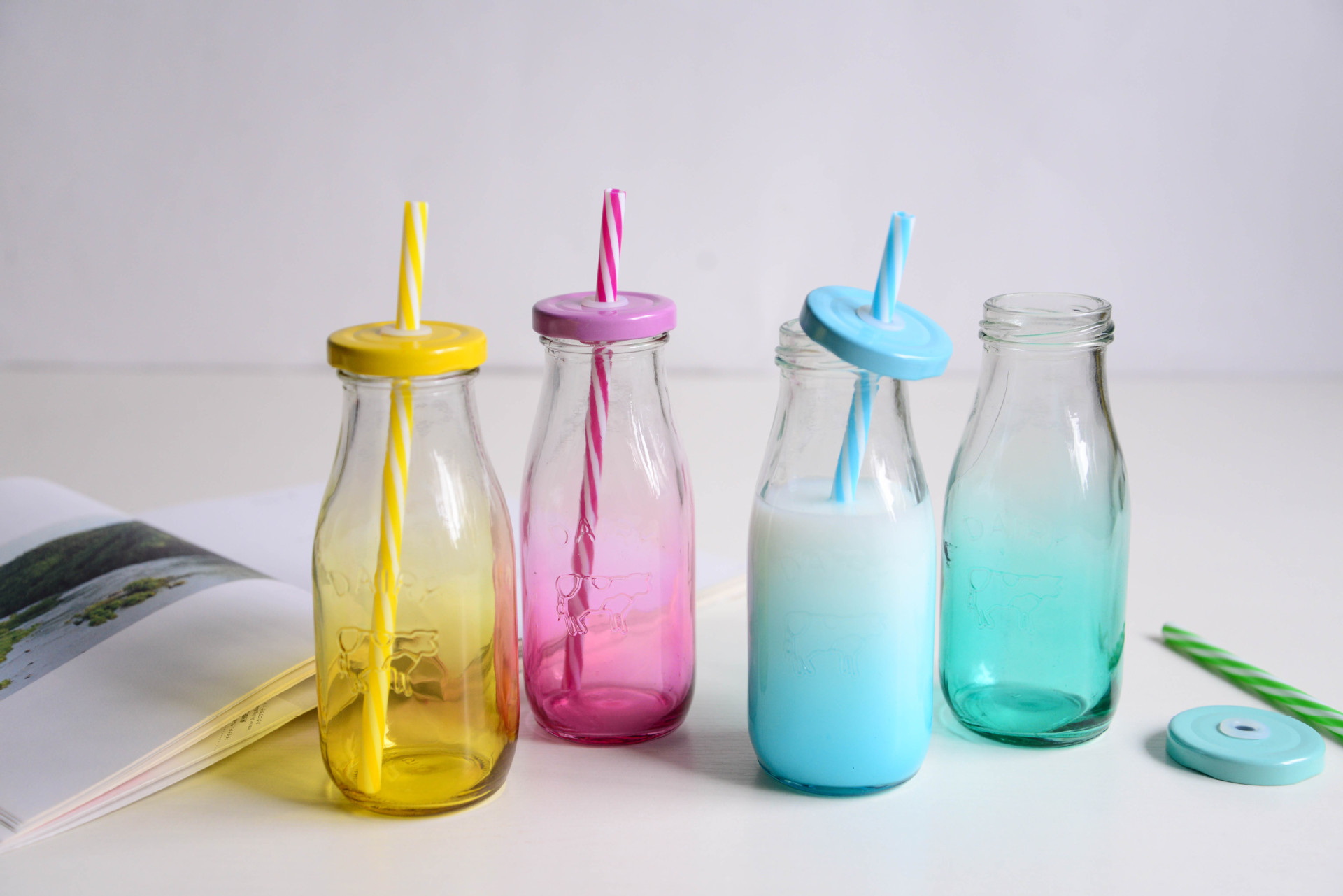 韩版家居批发新款麦和卡通小彩虹玻璃牛奶瓶