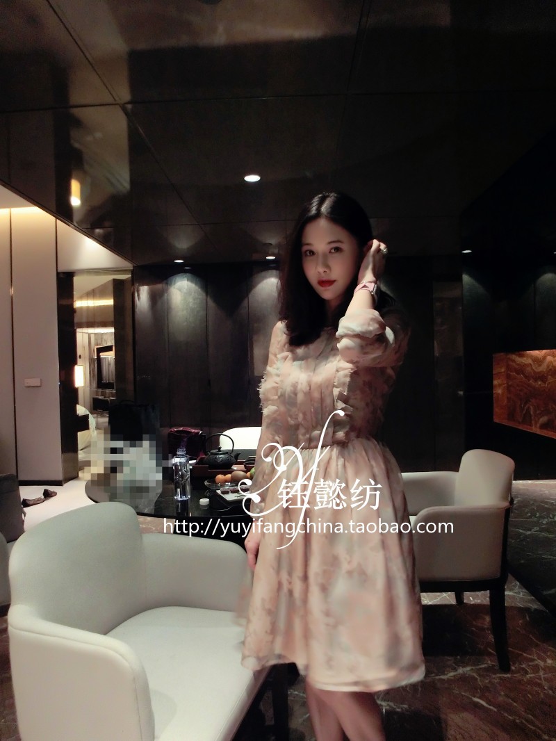 2015年夏装新款女装刘钰懿同款百褶印花真丝雪纺幻粉连衣裙女批发