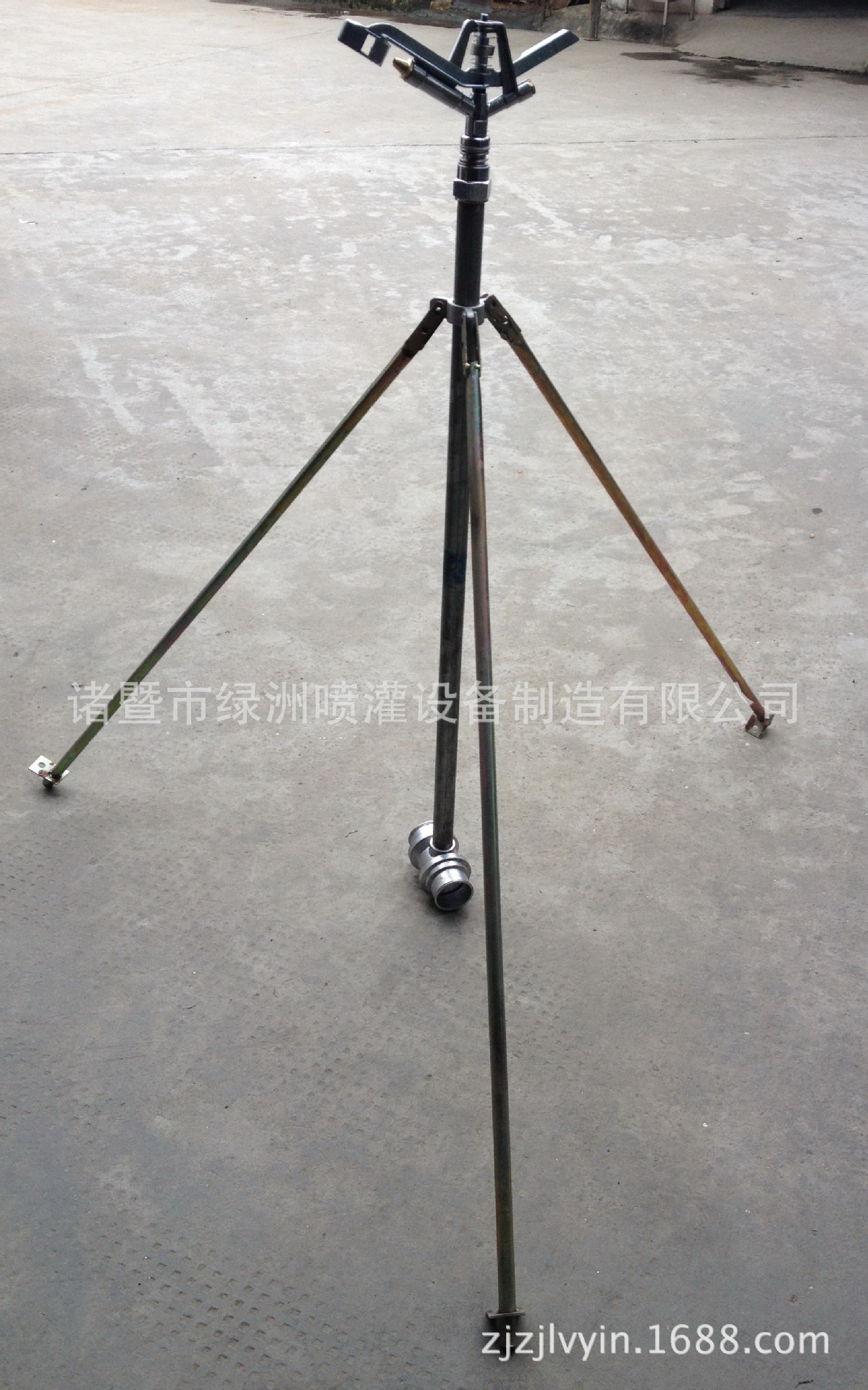 摇臂式喷枪三角架 旋转式喷头三脚支架 园林农用支架