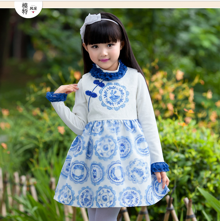 2015新款童裙 秋款中大女童青花瓷连衣裙 圆领短袖名族风裙子8095